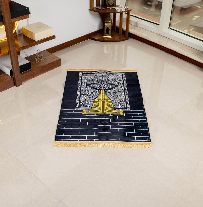 هلالفل سجادة صلاة إسلامية من باب الرحمة - 110 سم × 70 سم | مخمل | غسيل يدوي | سجادة صلاة مبطنة للرجال والنساء | سجادة صلاة ناعمة لرمضان، والعيد، وحفلات الزفاف، والذكرى السنوية | هدية إسلامية - Image 3